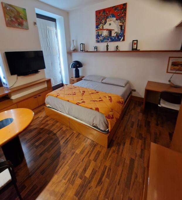 Osti 3 Beautifully Furnished Apartment Milan Bagian luar foto
