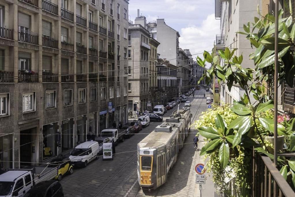 Osti 3 Beautifully Furnished Apartment Milan Bagian luar foto